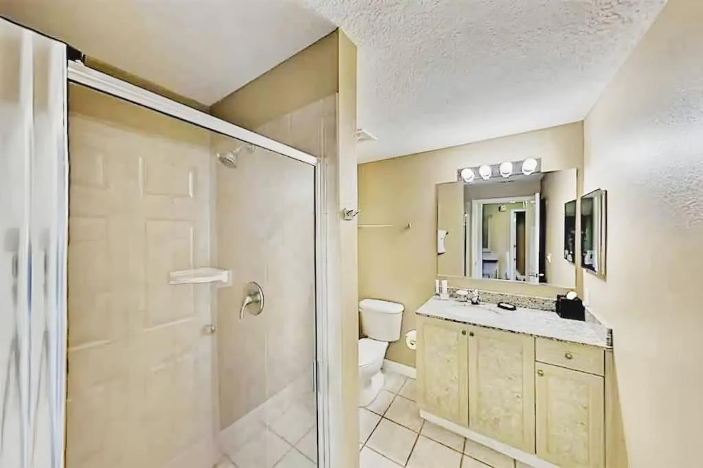 Entire Rental 3-Br Minutes From Disney X8 Hot Tub Apartment 2204 奥兰多 外观 照片