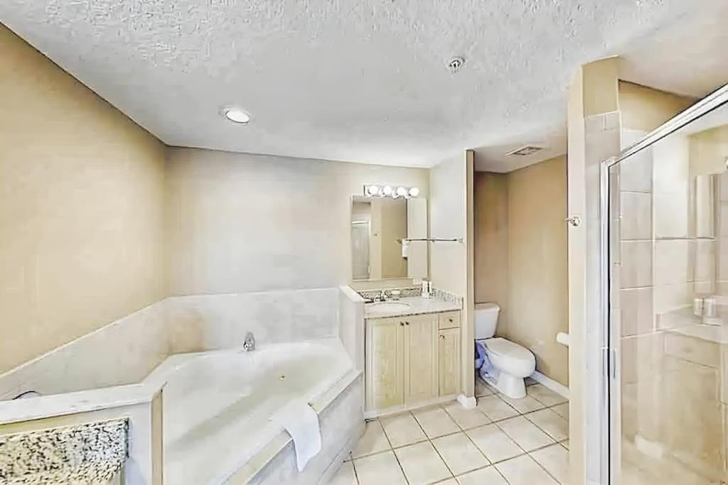 Entire Rental 3-Br Minutes From Disney X8 Hot Tub Apartment 2204 奥兰多 外观 照片
