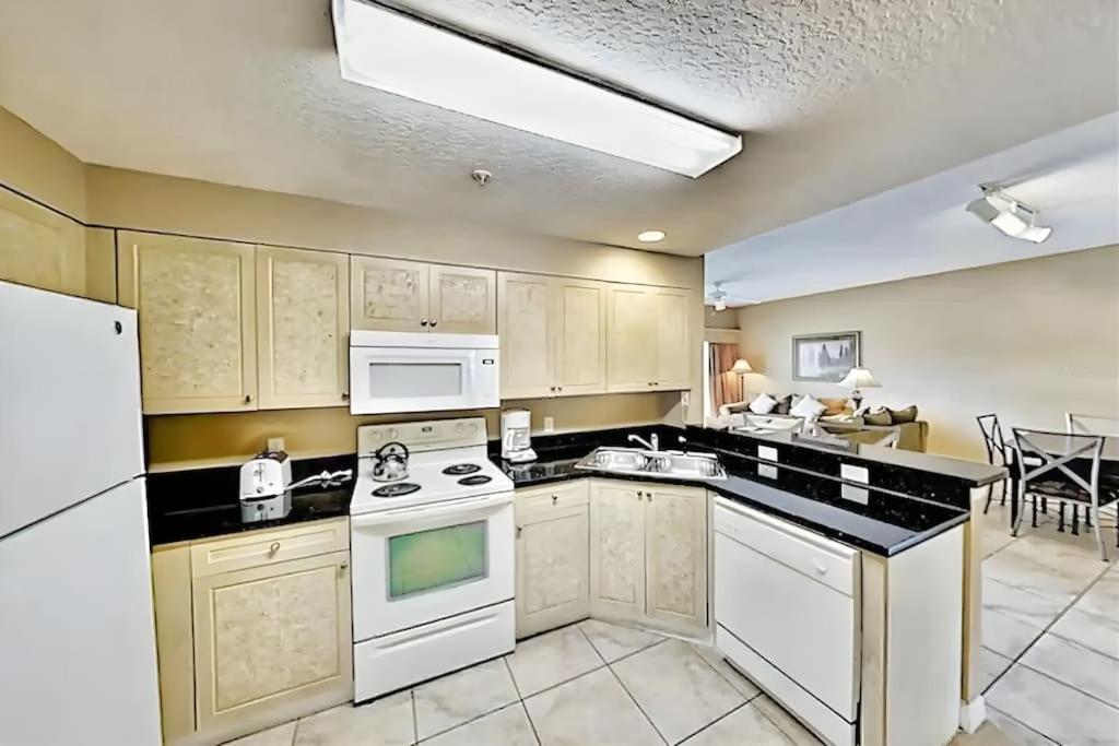 Entire Rental 3-Br Minutes From Disney X8 Hot Tub Apartment 2204 奥兰多 外观 照片